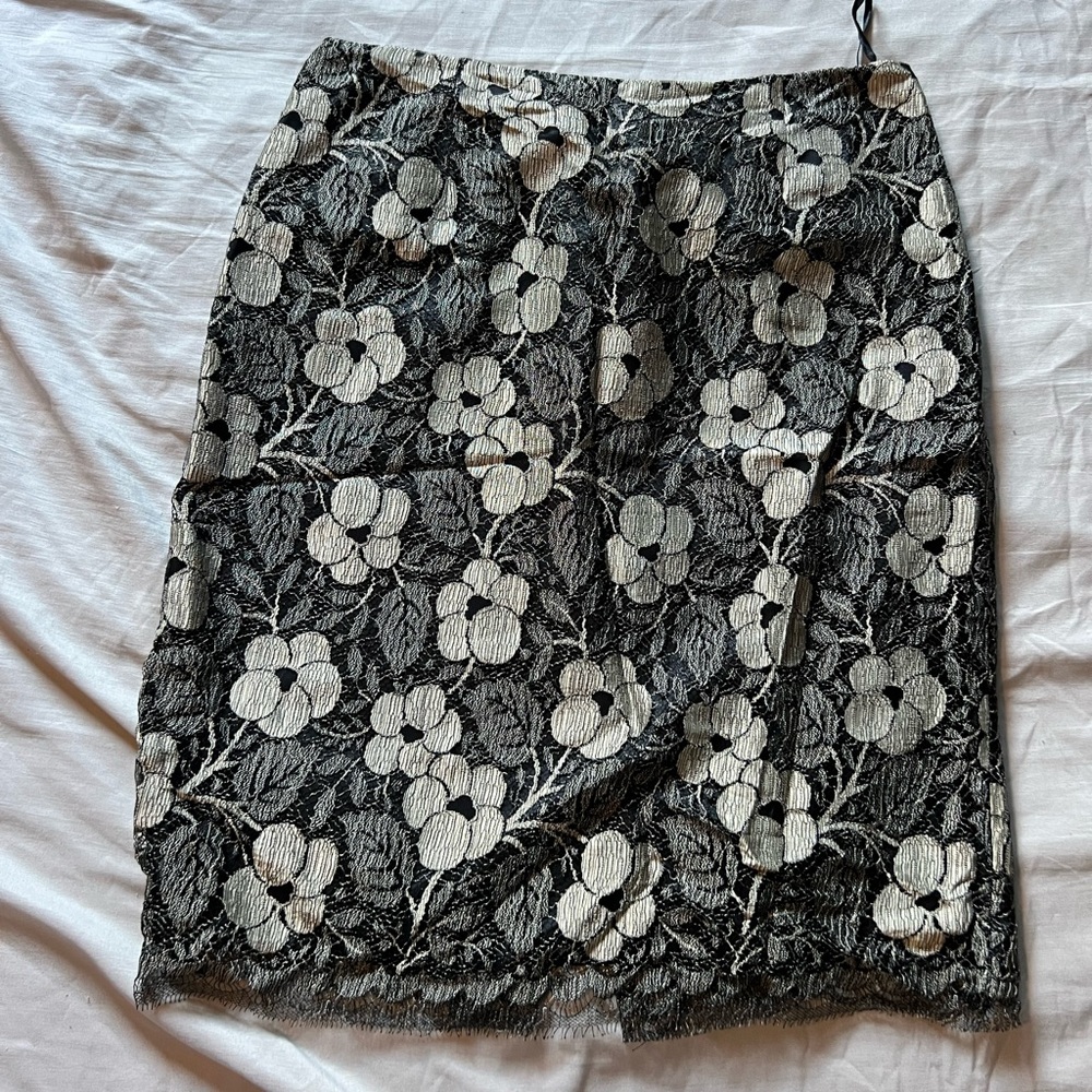 Kay unger midi lace skirt